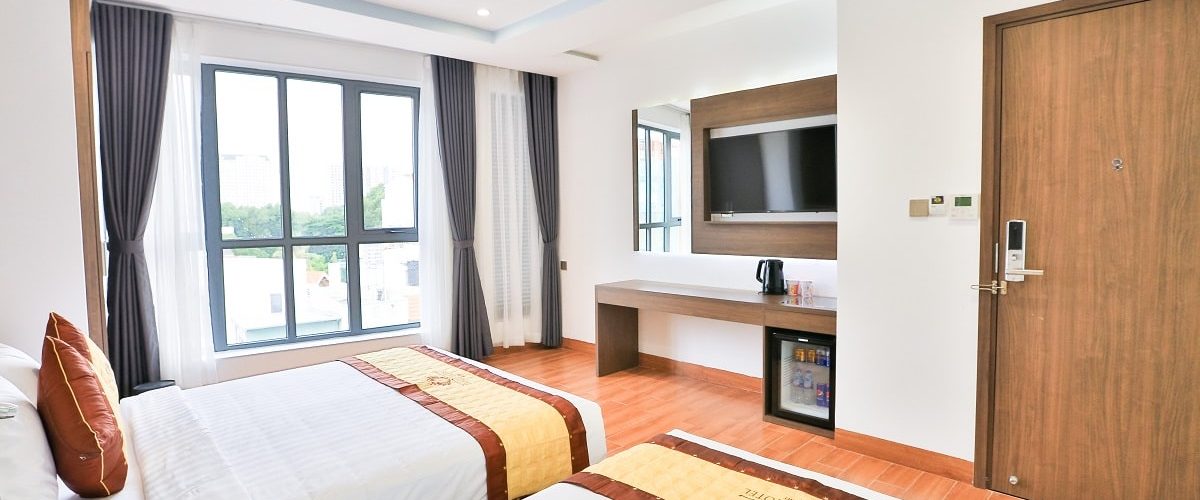 Deluxe Family 10-min